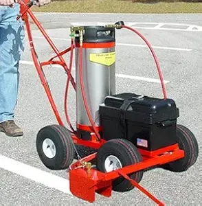 Trueline 250BP Battery-Powered Line Striper (1)